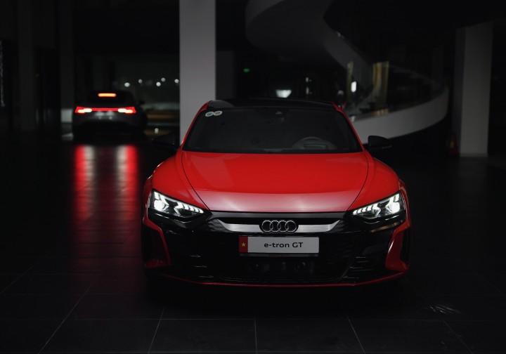 Audi e-Tron GT Quattro: Audi "trump card" at Vietnam Motor Show 2022